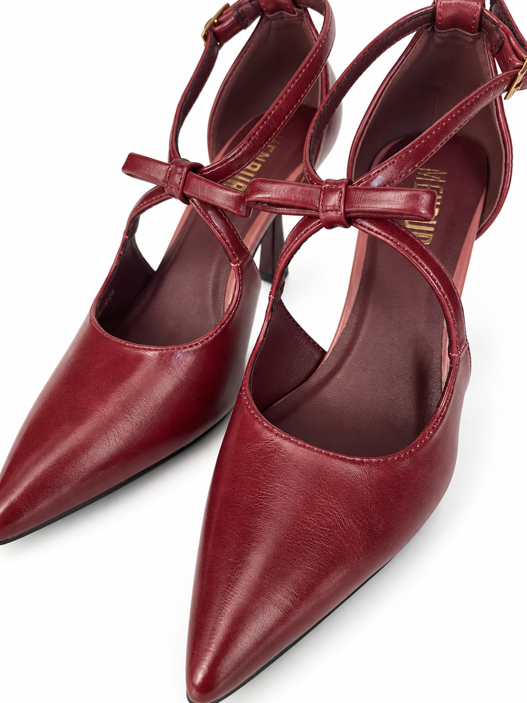Décolleté bordeaux con fiocco e cinturino - dettaglio