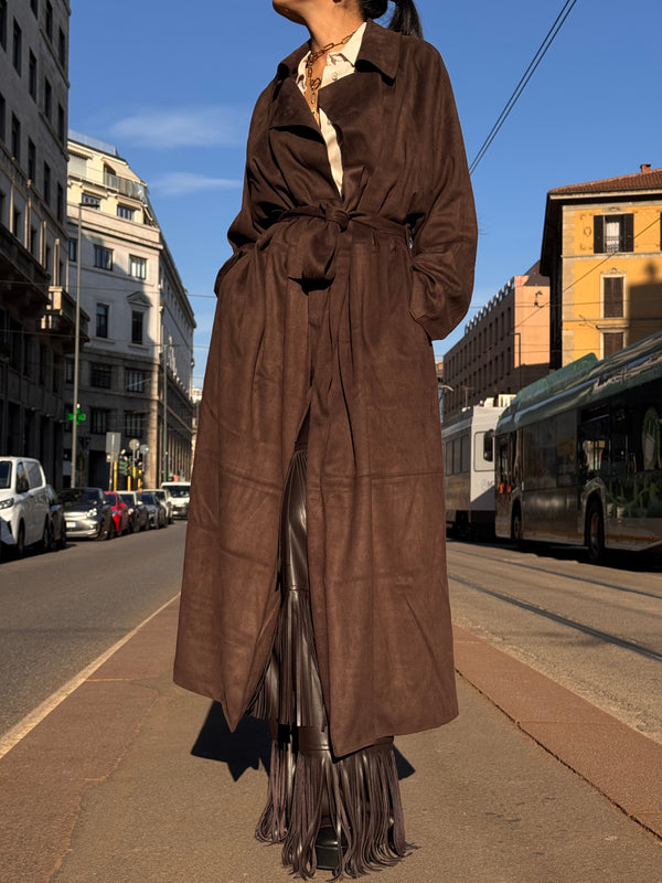 Trench in camoscio