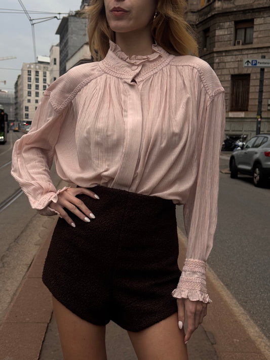 Camicia rosa cipria con passamaneria