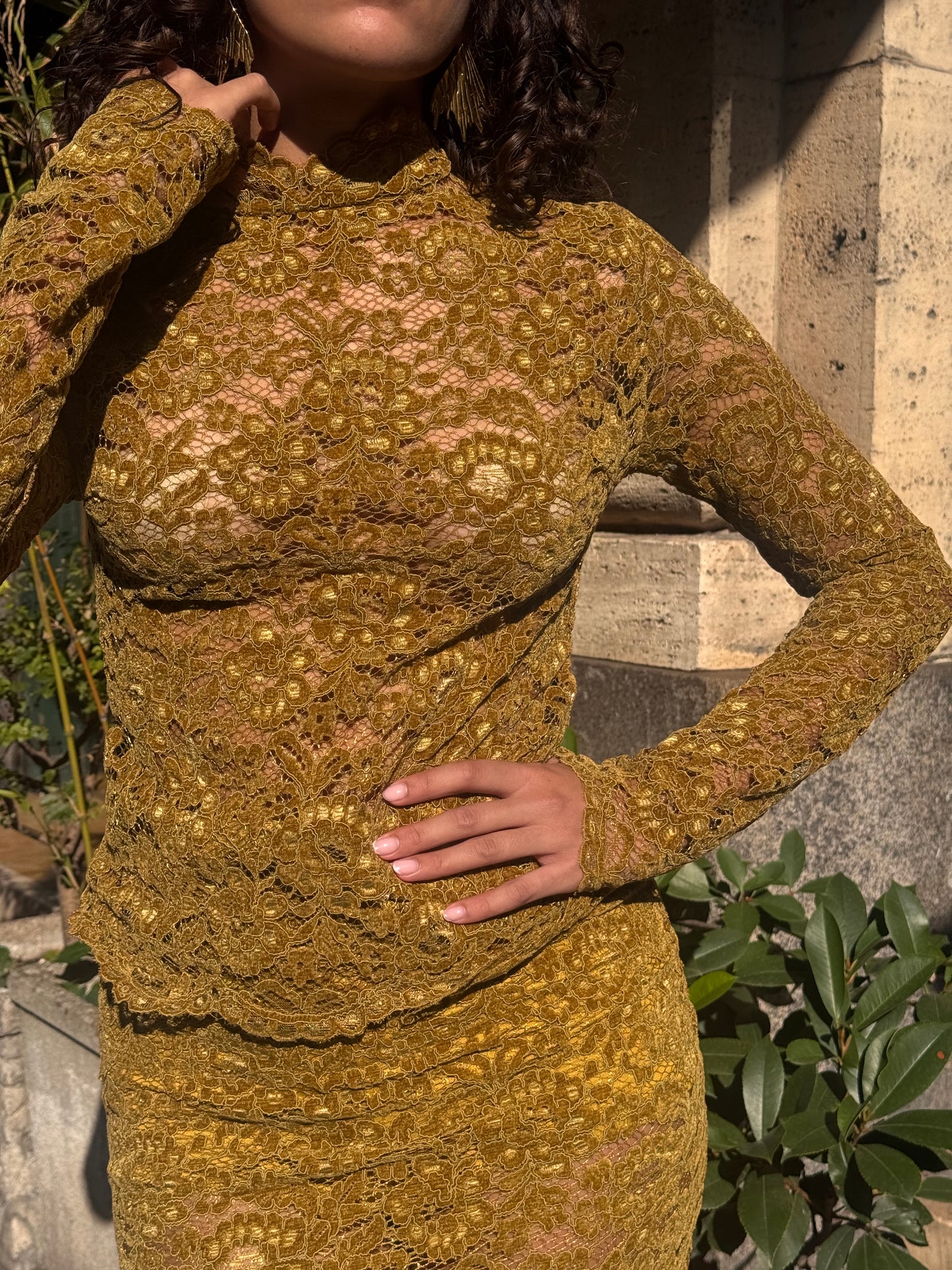 Maglia in pizzo effetto scamosciato