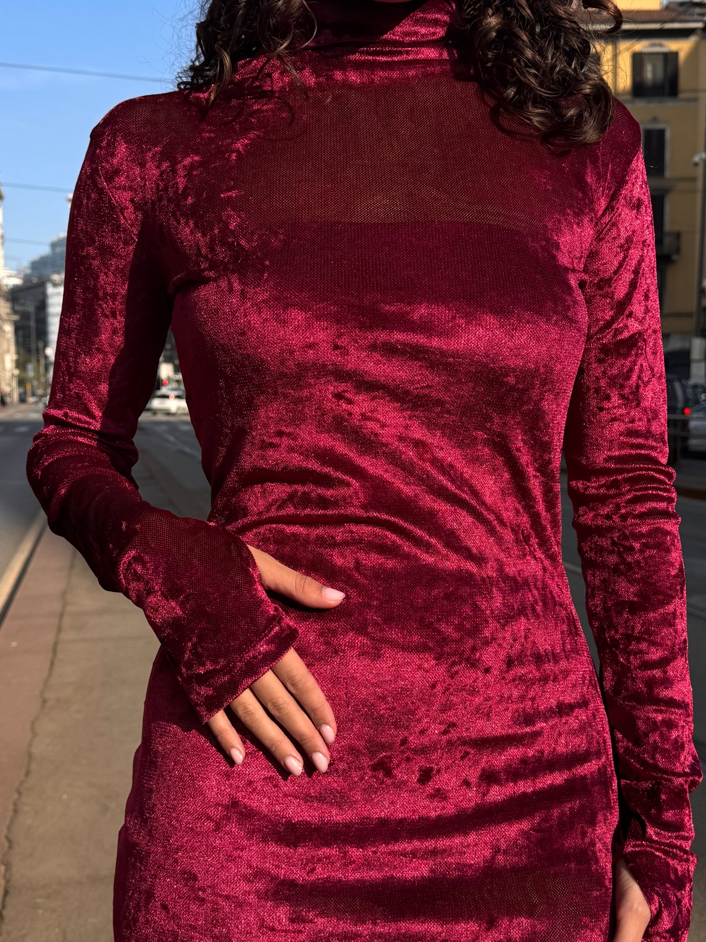 Abito lungo bordeaux in velluto con body
