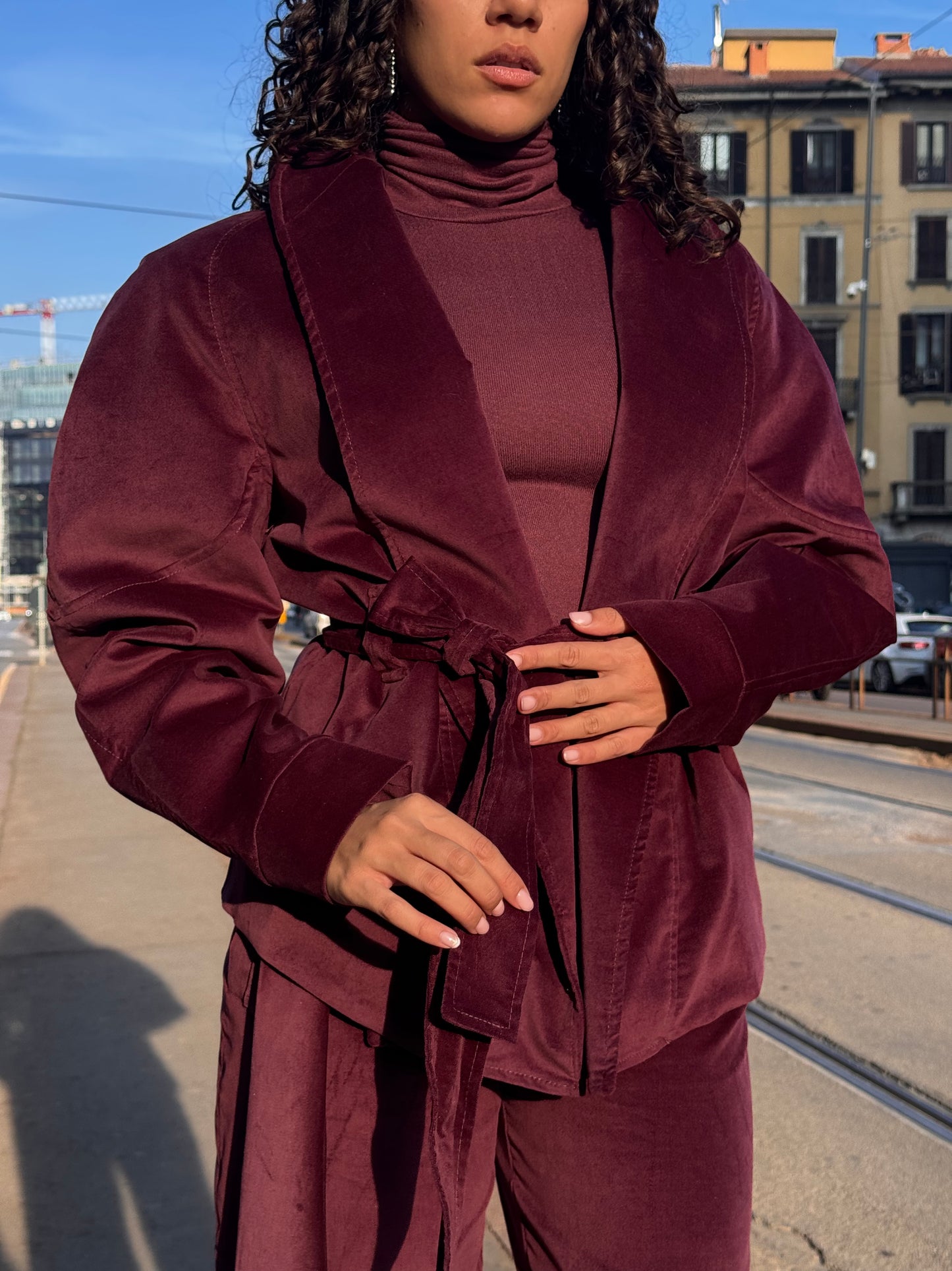 Giacca bordeaux in velluto con cintura