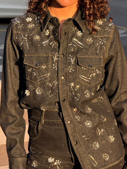 Camicia in denim con applicazioni floreali