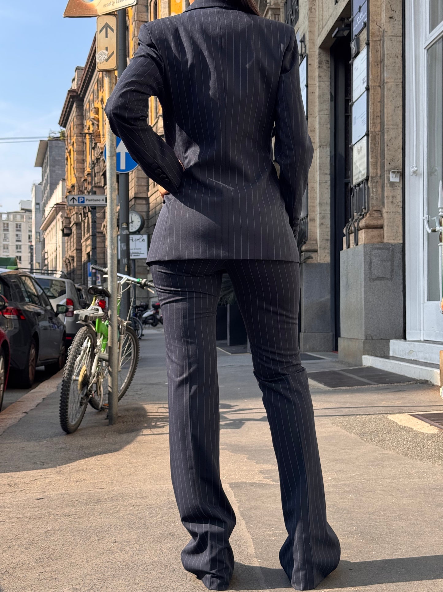 Tailleur blu gessato