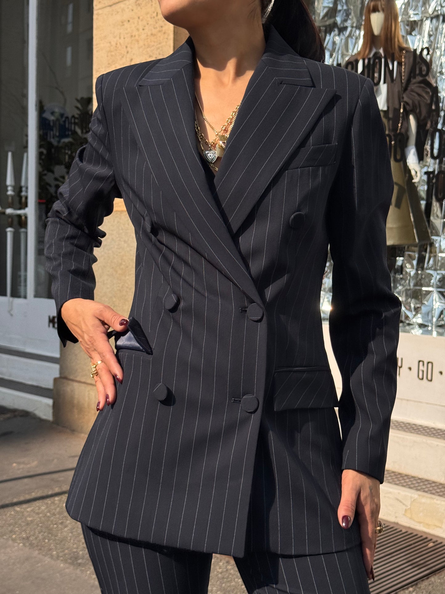 Tailleur blu gessato