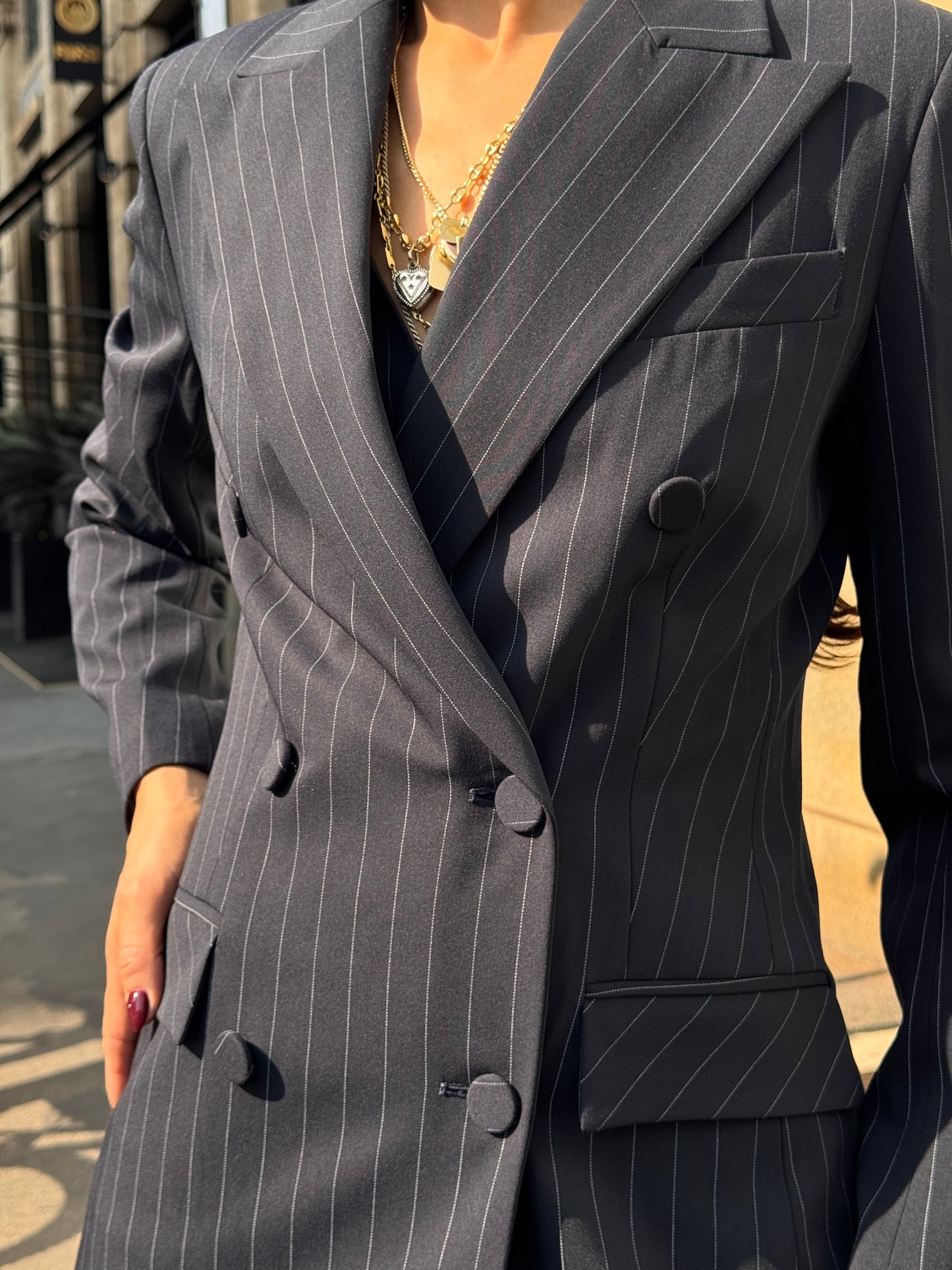 Tailleur blu gessato