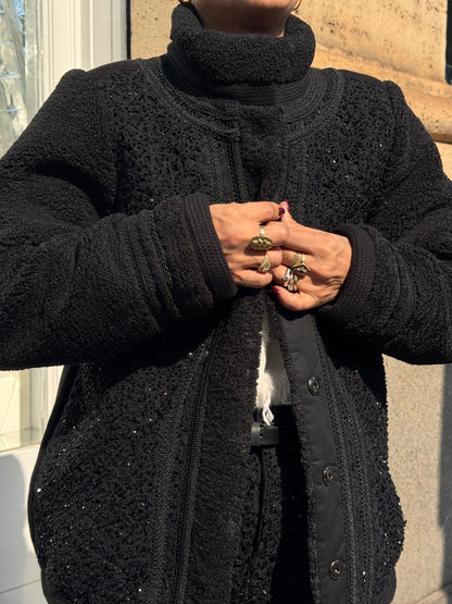 Giacca nera con collo morbido