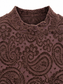 Dettaglio del collo e della texture scamosciata con motivi paisley