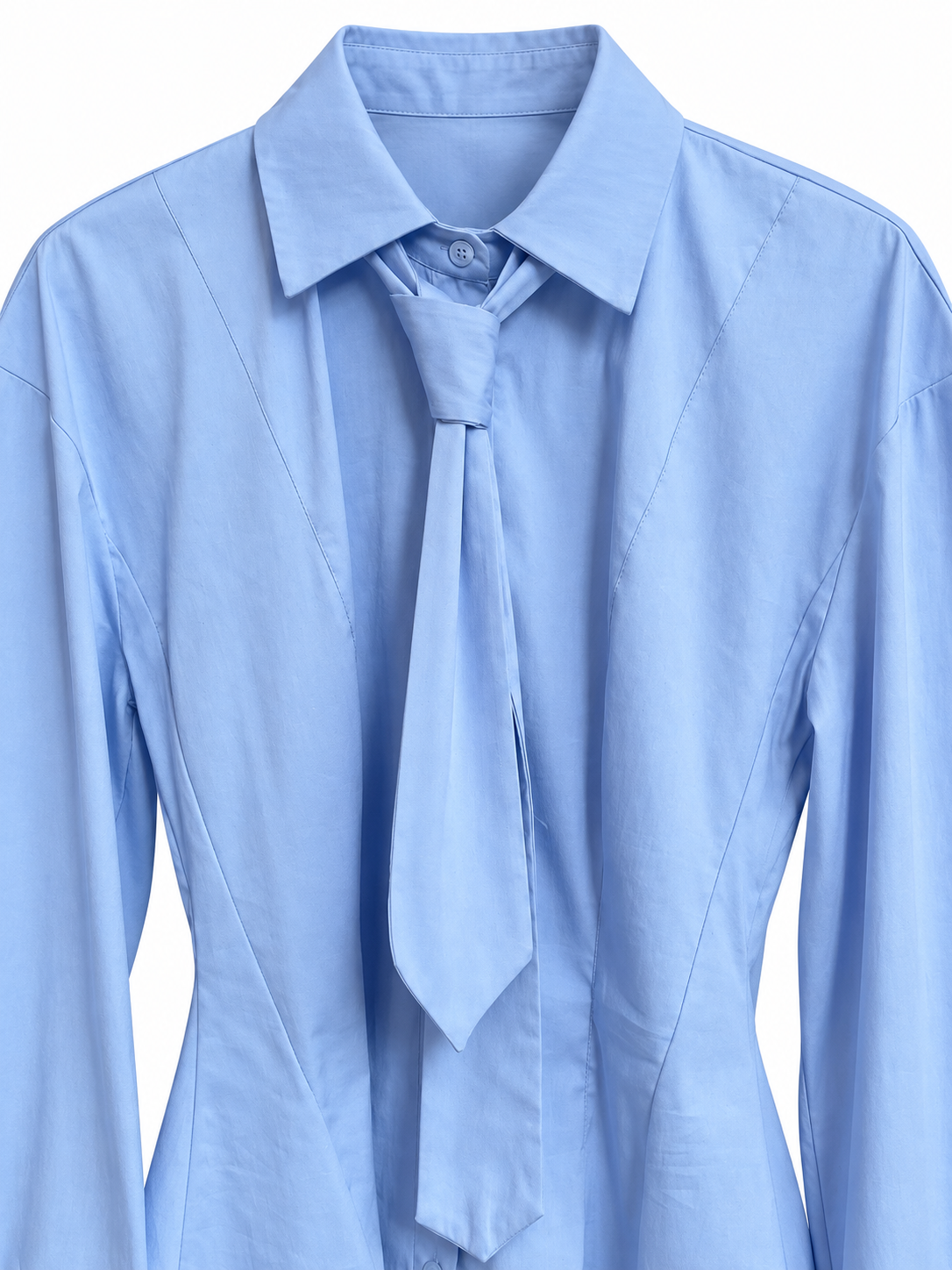 Camicia azzurra con cravatta - dettaglio scollo