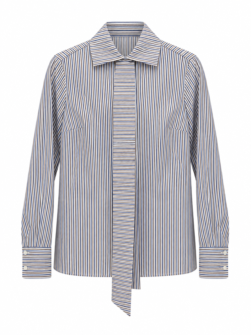 Camicia a righe con cravatta