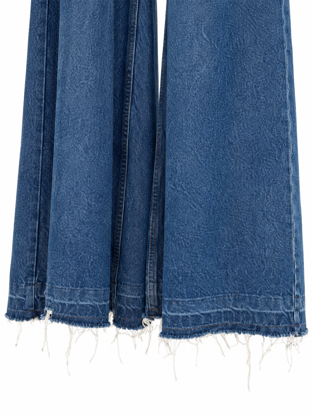 Jeans ampi con fondo sfrangiato - dettaglio 1